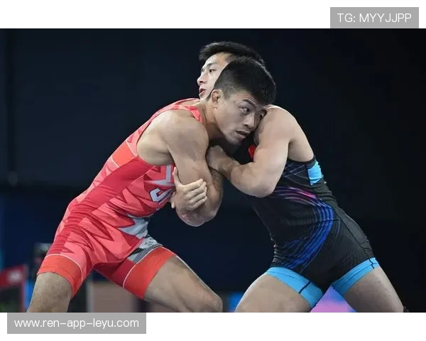 摔跤项目竞争激烈，多个级别出现实力接近的对抗