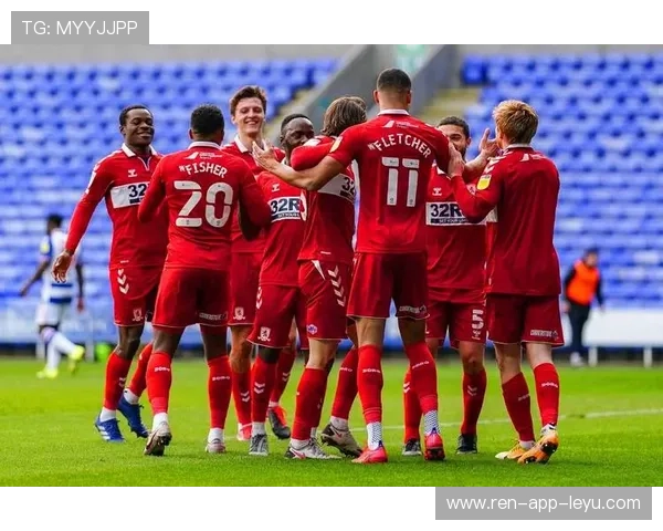 加的夫城顽强防守抵挡冲击