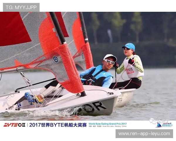 世界帆船大奖赛中国队在终局凭策略与经验实现翻盘拿下分站冠军